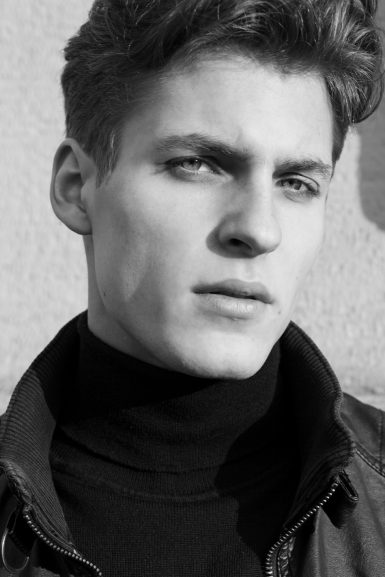 Matas J.